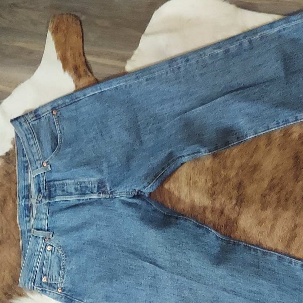 New MENS LEVI 501 JEANS.. SIZE 34×32 - Picture 4 of 4